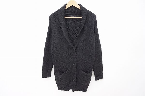スタイリッシュさ感じる装いで好印象に｜ディーゼルのカーディガンを買取しました