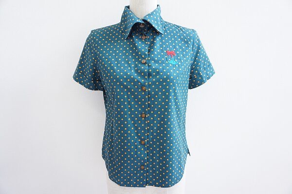 キュートさの中にも落ち着いた雰囲気｜ヴィヴィアンウエストウッドのシャツブラウスを買取しました