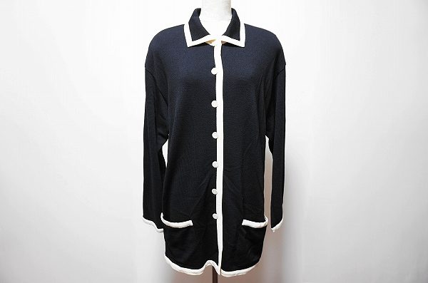 黒×白のコントラストがエレガントに！エスカーダのカーディガンを買取しました
