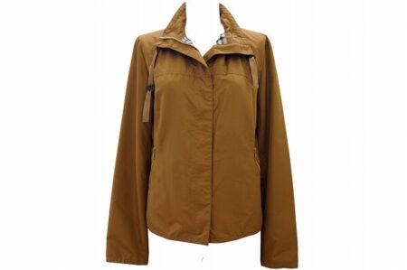 落ち着いたブラウンが効いた1着｜バーバリーブルーレーベルのブルゾンを買取しました