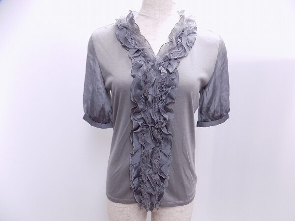 中心に集まるフリルが豪華 ギャバジンケーティのカットソーを買取しました