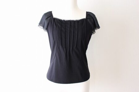 断捨離した洋服はまとめてお任せ、フランコフェラーロのカットソーを買取いたしました