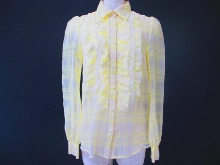 温かみ溢れる黄色が素敵なロイスクレヨンのシャツブラウスを買取しました