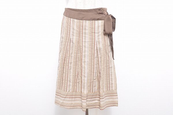 アクイールは断捨離のお手伝いをいたします!ボールジーのスカートを買取いたしました