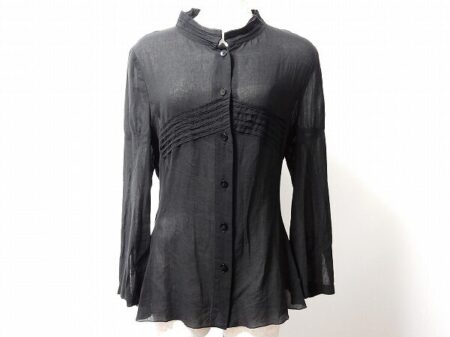 シンプルな中にも上品さが光るカットソー タバサのシャツブラウスをお売りいただきました