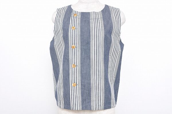 繊細なストライプがおしゃれなビームスボーイのベストを買取しました