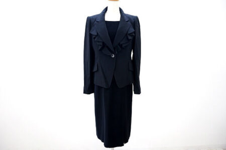 品の良さを強調できる｜ベラ 銀座マギーのワンピーススーツを買取しました
