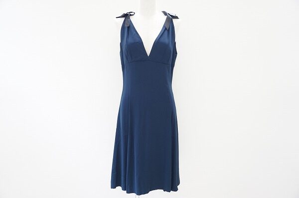 洗練された装いが叶う ポールカのノースリーブワンピースを買取しました