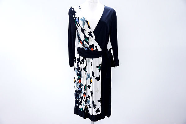 シックな柄に見とれる パオラフラーニのワンピースを買取しました