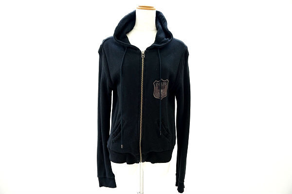 スポーツや家事の際にもおすすめのロエン 黒パーカーを買取しました