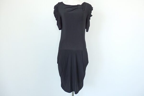 シネカノン ワンピース を買取しました｜細身のラインとシルエットが優美