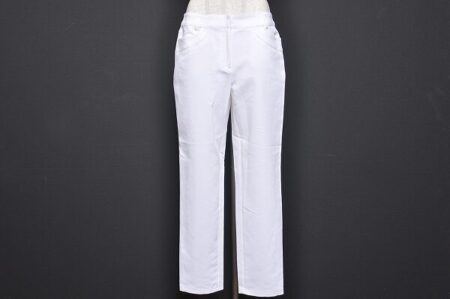 ロシャスのホワイトパンツを買取しました｜シンプルでエレガントな美脚に！