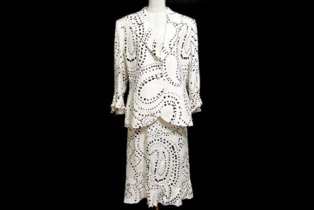 新生活で不用になったものはまとめてお任せ！エカイユのスーツを出張買取いたしました