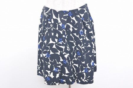 落ち着き具合がベスト｜タラジャーモン スカートを買取しました