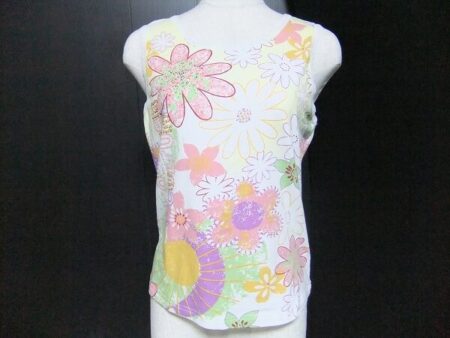 ヴィアファブリカのトップスを買取しました｜程よく光るビーズに注目