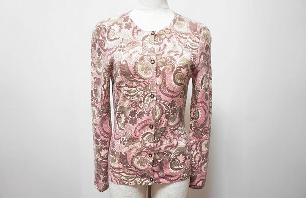 デュアルヴューのカーディガンを買取しました｜バランスのよい柄が上品