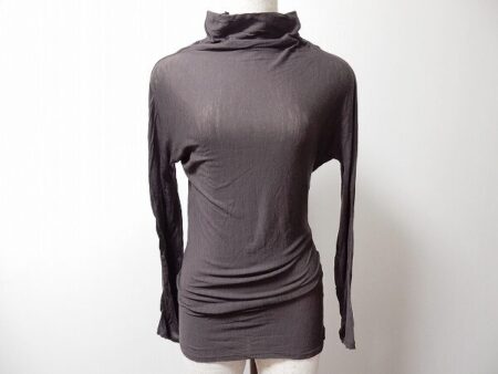 シックなブラウンが嬉しいマックスアンドコー カットソー を買取しました