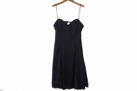 お呼ばれにも活用！モニークルイリエのドレスを買取しました