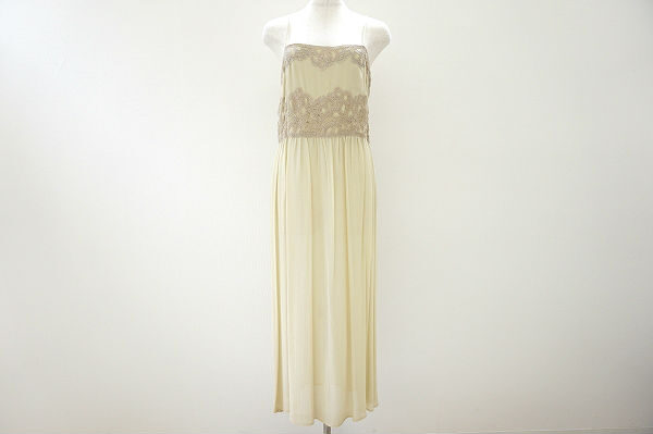 気品溢れる美しさ!クリッツィアのワンピースを買取しました