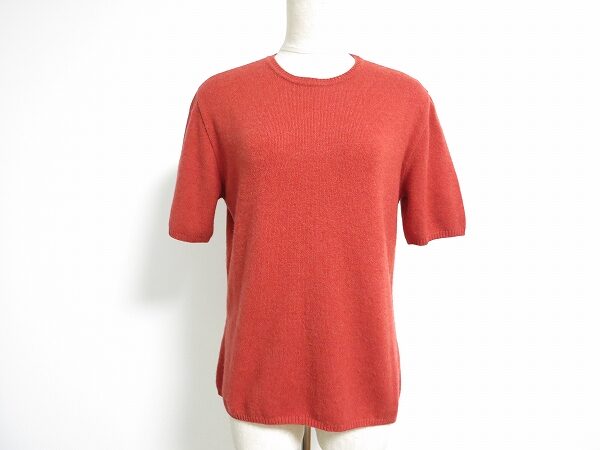 カシミヤ素材で上質！アクリスのオレンジニットを買取しました