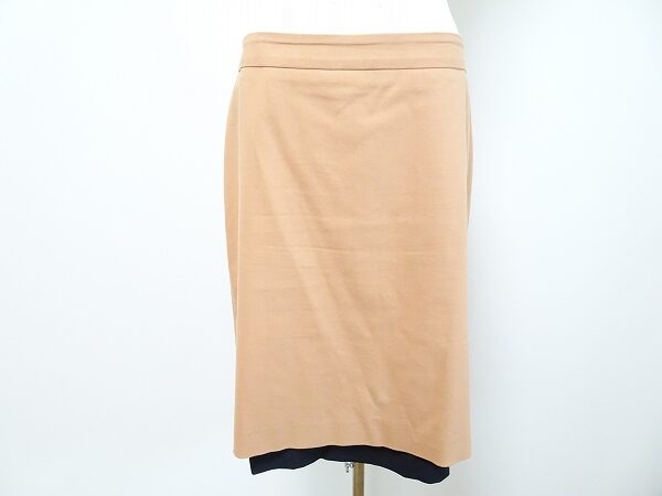 薄いオレンジがレア！フェンディ シルク素材のタイトスカートを買取しました