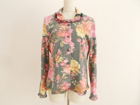 グレー×花柄に吸い込まれる｜銀座マギーのアンサンブルを買取しました