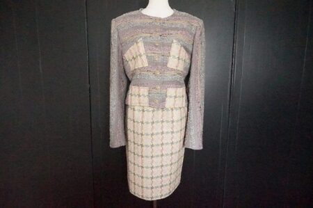 黄色とグレーの上品コラボ クリスチャンラクロワのスカートスーツを買取しました