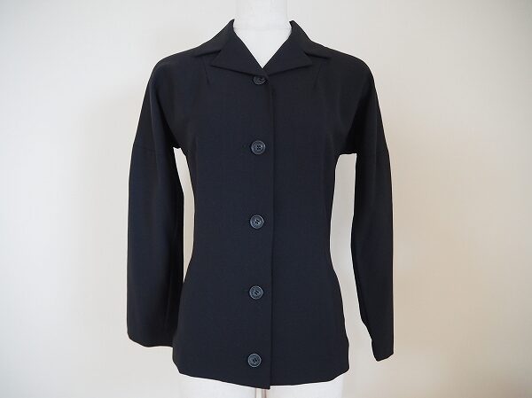 締まる黒で使える！ドルチェ＆ガッバーナの麻混 ジャケットを買取しました