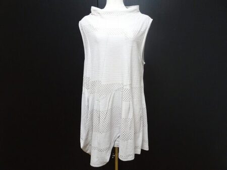 レアなカットワークが上品 慈雨センソユニコのノースリーブを買取しました