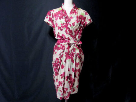 巻きスカート風がおしゃれ｜モスキーノ 花柄のシルクブラウスを買取しました