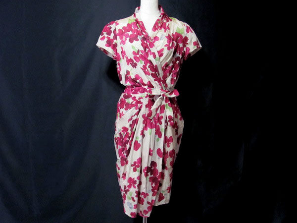 巻きスカート風がおしゃれ｜モスキーノ 花柄のシルクブラウスを買取しました