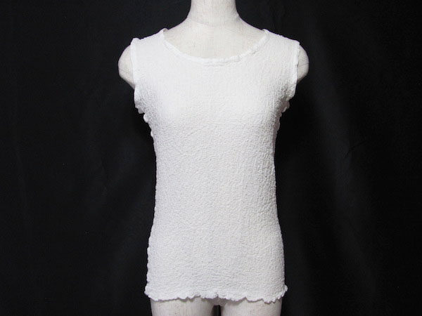 絞り加工が嬉しい！ミーイッセイミヤケのタンクトップを買取しました