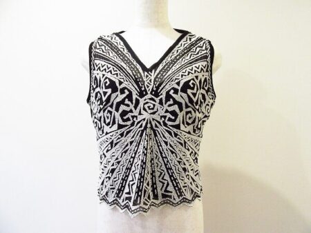 黒×白の独特な柄に引き込まれる｜タダシショージのカットソーを買取しました