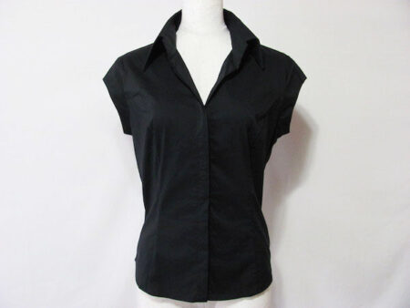 首元もしっかりと上品に！フォクシーニューヨークのブラウスを買取しました