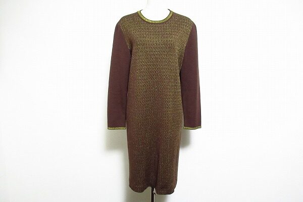 ラメ使いで煌びやかに決める！イヴサンローランのワンピースを買取しました