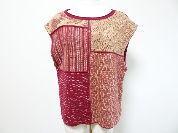 和柄がレアな群言堂(ぐんげんどう)のノースリーブニットを買取しました