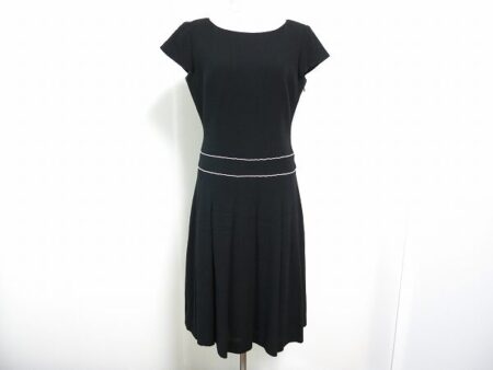 お呼ばれにも最適！エムズグレイシーのパール調ワンピースを買取しました