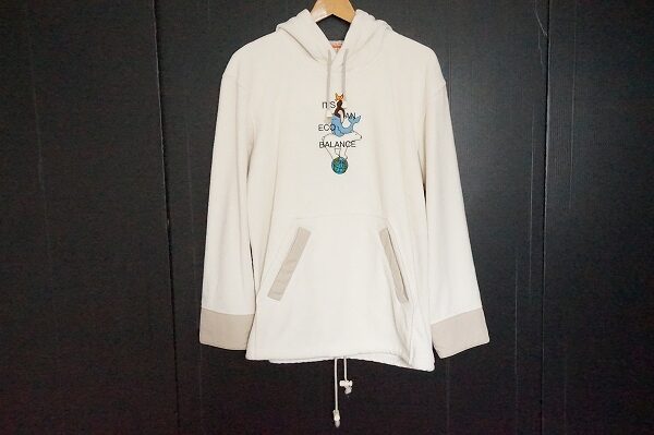 スポーツにも便利！カステルバジャックのフード付きメンズトレーナーを買取しました