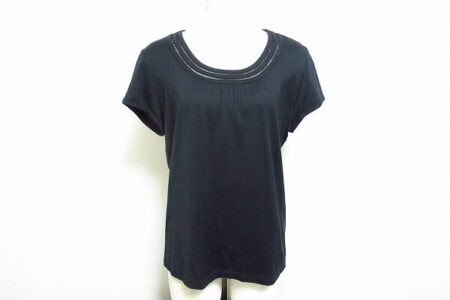 日々の生活で使えるバーバリーのカットソーを買取しました