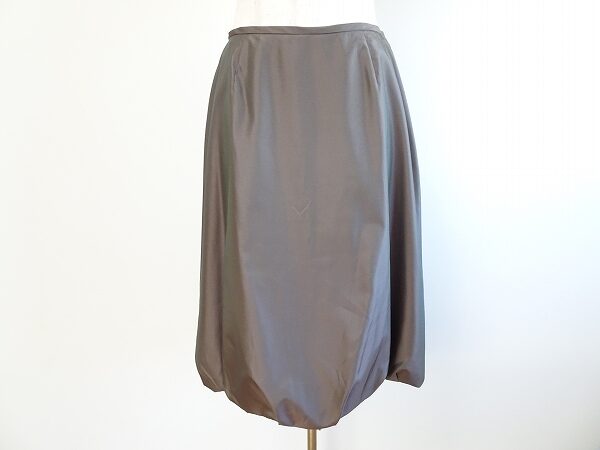 シニア層にも人気のブランド レリアンのバルーンスカートを買取しました