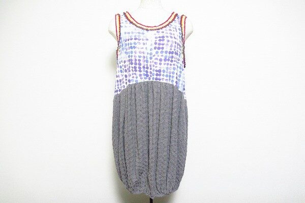 不思議な柄に心奪われる アルベロベロのチュニックを買取しました