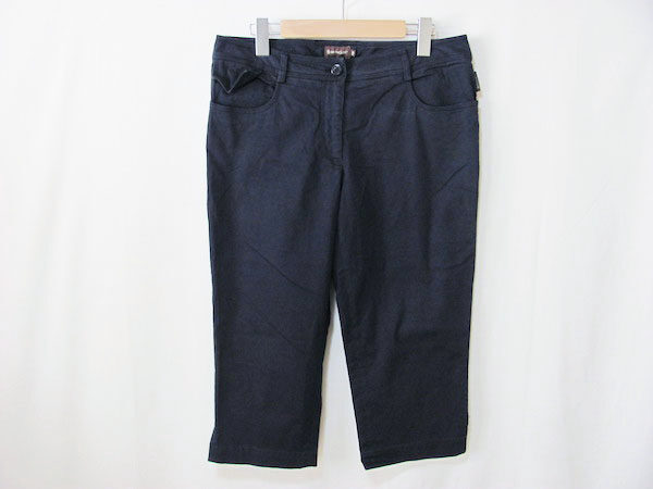 七分丈ですっきりと｜モンクレール ネイビーのパンツを買取しました