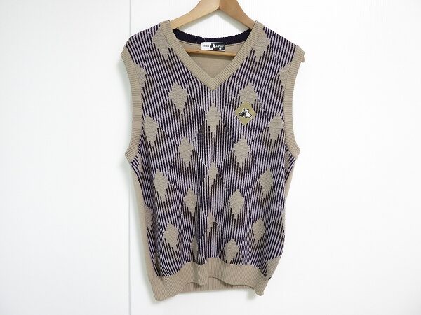 ベージュと紫のレアコンビが特徴！ブラック&ホワイトのニットベストを買取しました