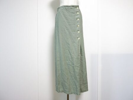 モノに優しいリサイクルを出張買取にて、ヤッコマリカルドのスカートを買取いたしました