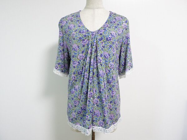 貴重なブランド服はリサイクルがカギ！バラ色の暮しのカットソーを買取いたしました