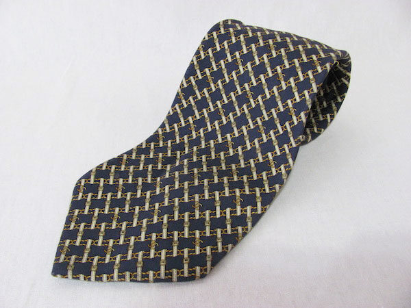 鎖柄 が珍しい シャネルのネクタイを買取しました