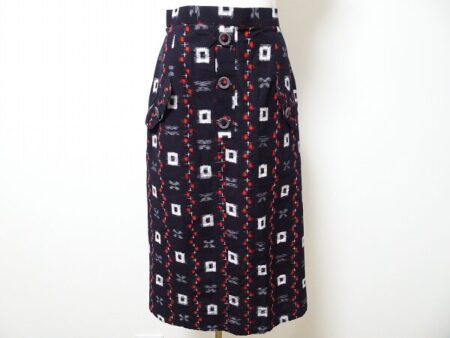 日本の美を感じる！儀右衛門 和柄 スカートを買取しました