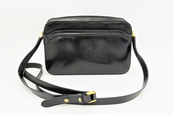 いろんな場所で使える！グッチのレザー ショルダーバッグを買取しました