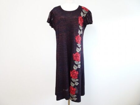 不用なブランド服は有効な資源です！斉藤都世子のワンピースを買取いたしました