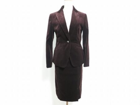 スーツ買取ならアクイールへ！ニューヨーカーのスーツを買取いたしました